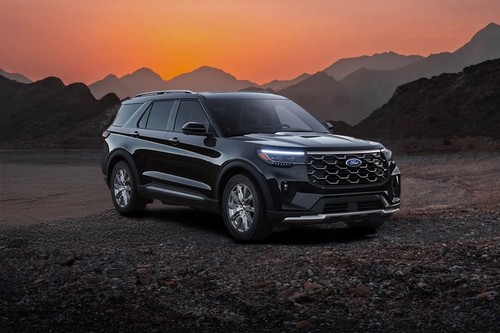 Ford Explorer Front Medium View