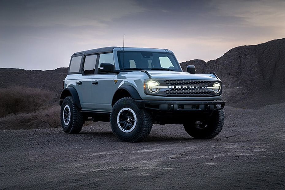 Ford Bronco (2023-2024) Front Cross Side View