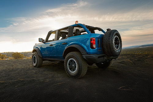 Rear Medium View of Ford Bronco (2023-2024)