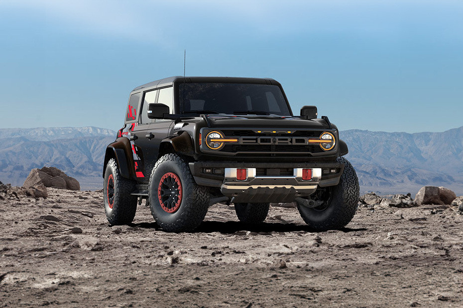 Bronco Raptor (2023-2024) Medium Angle Front View