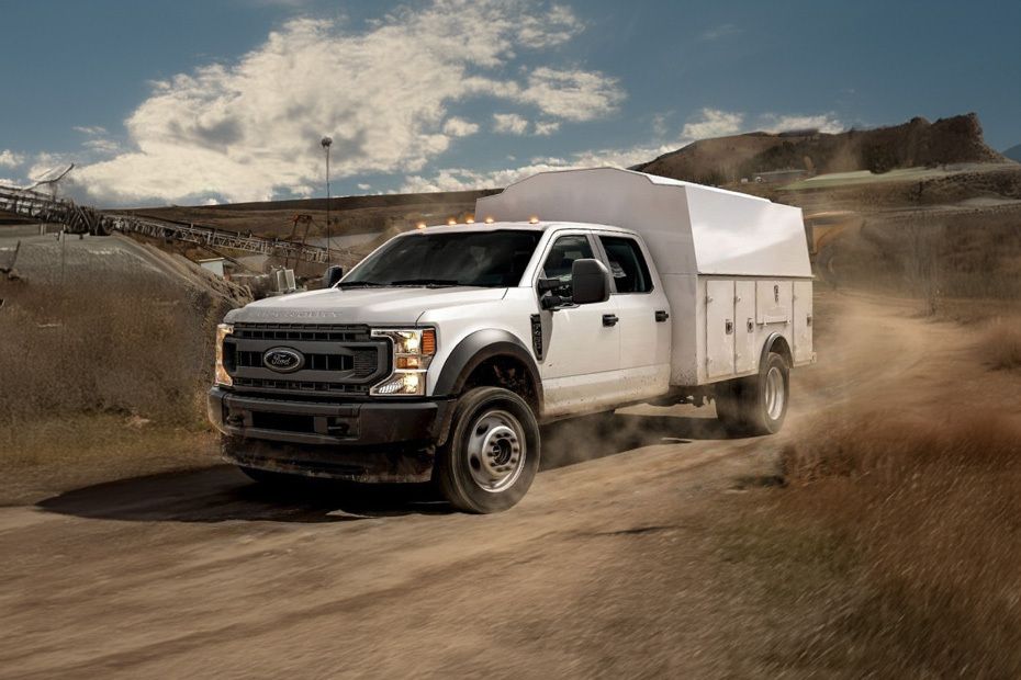 Ford Super Duty Chassis Cab Front Side View
