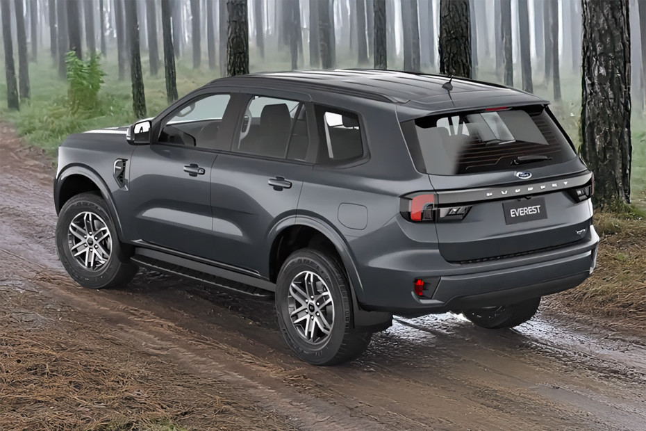 Rear Cross Side View of Ford Everest