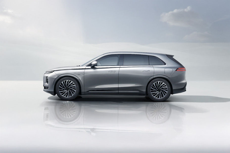 ET Side view