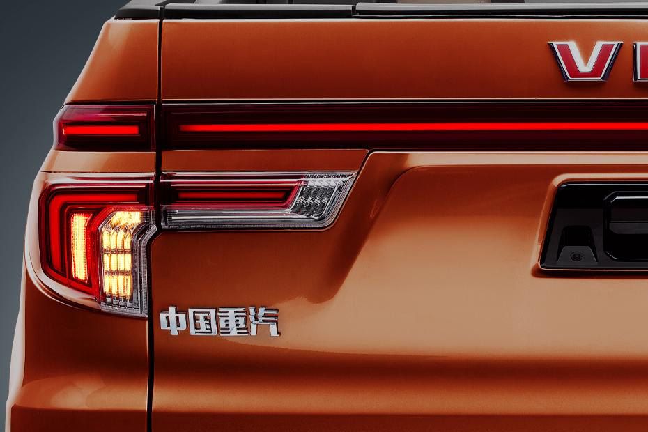 VX7 Tail light