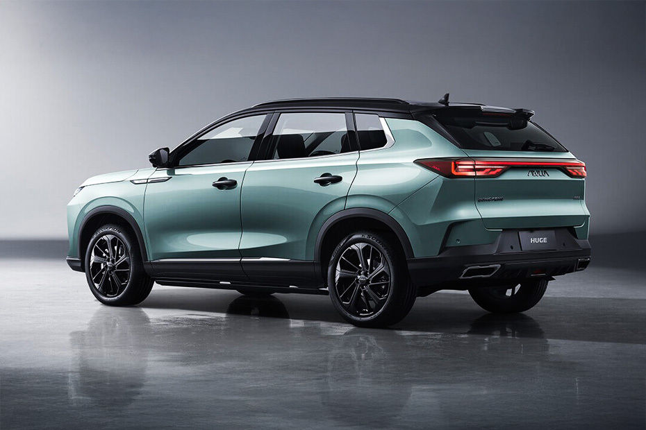 Rear Cross Side View of DONGFENG Huge