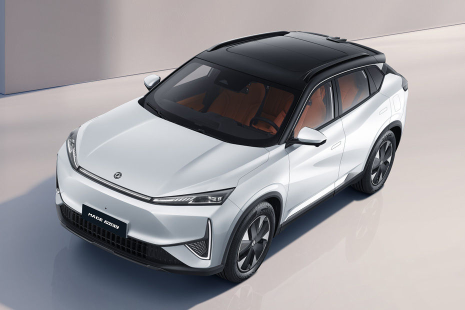 DONGFENG Mage Phev Front Side View