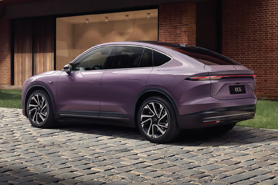 Rear Cross Side View of NIO EC6