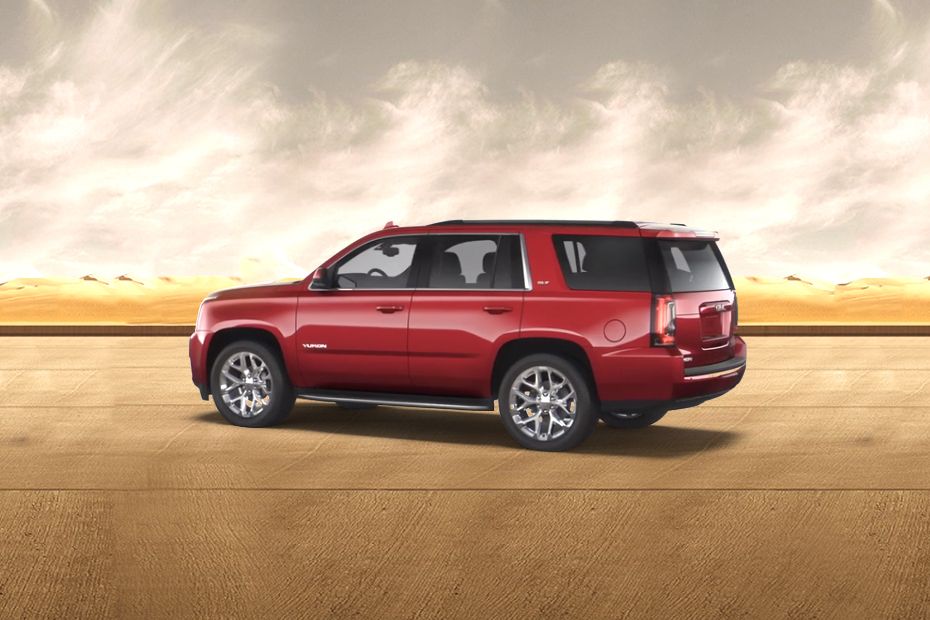 Rear Cross View of GMC Yukon (2023-2024)