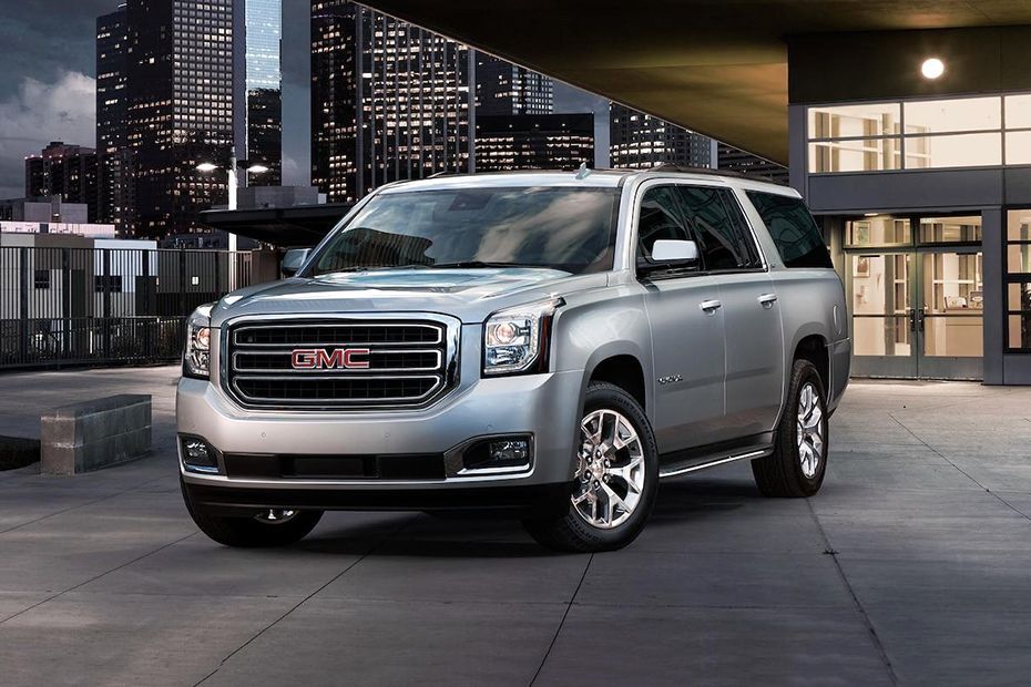 Yukon XL (2022-2024) Front angle low view