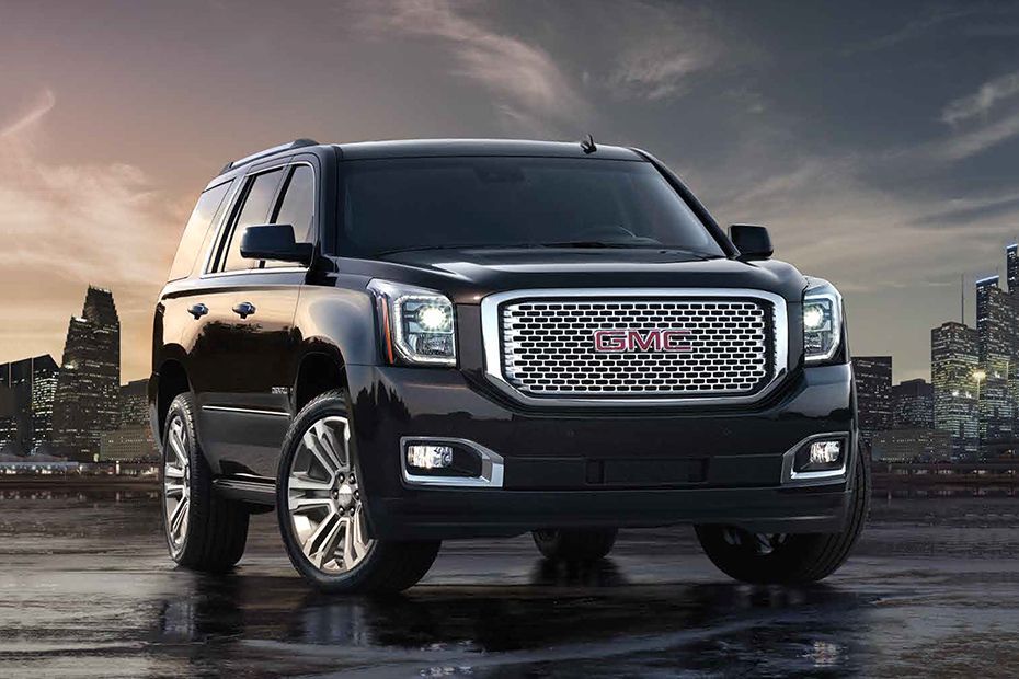 Yukon XL (2022-2024) Medium Angle Front View