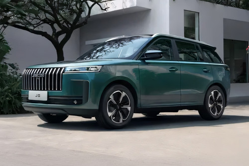 J5 Front angle low view