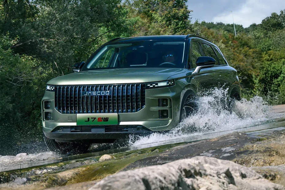 J7 SHS Tilted Front View