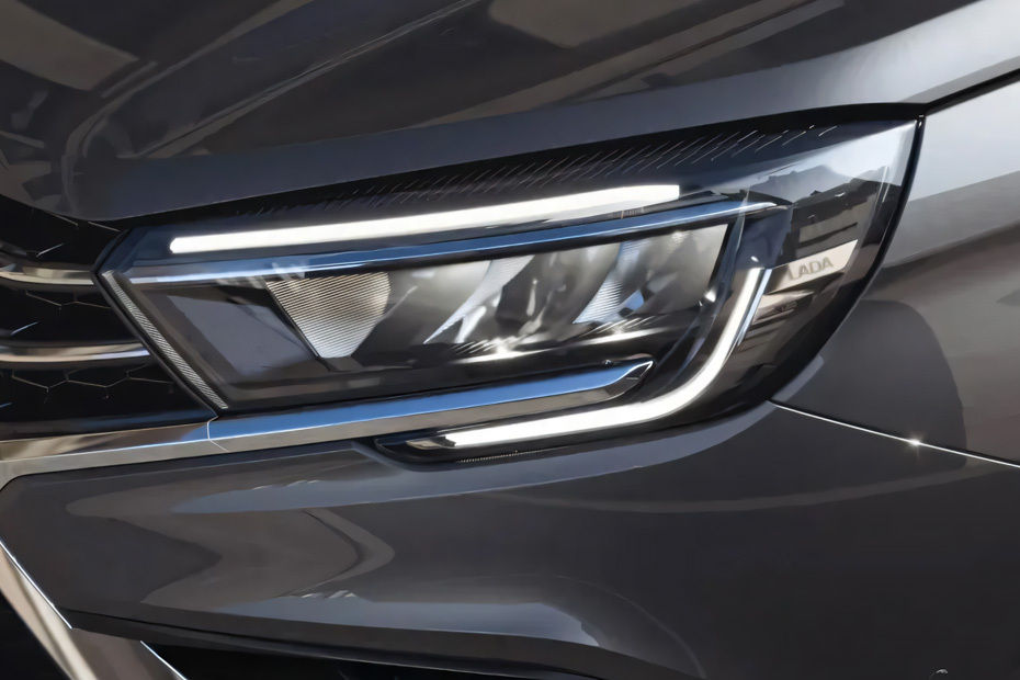 Vesta Sedan Headlight