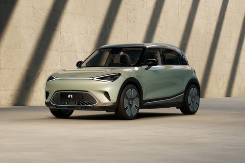 1 Front angle low view