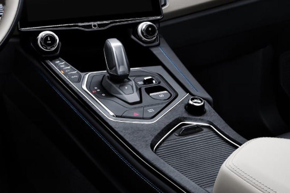 LYNK&CO 01 Sunroof Moonroof