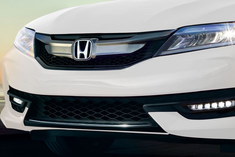 Accord Coupe Grille View