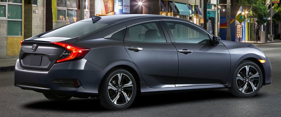 Civic (2012-2021) Rear angle view