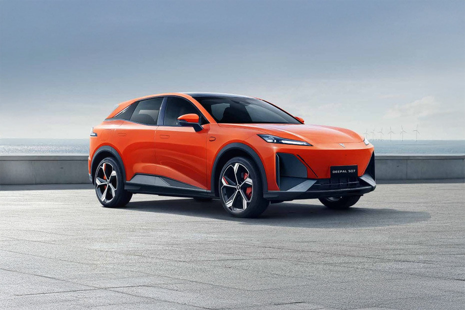 Deepal S07 Front Medium View