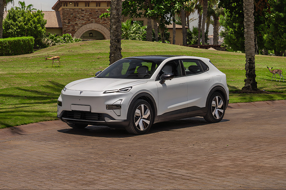 S05 Front angle low view