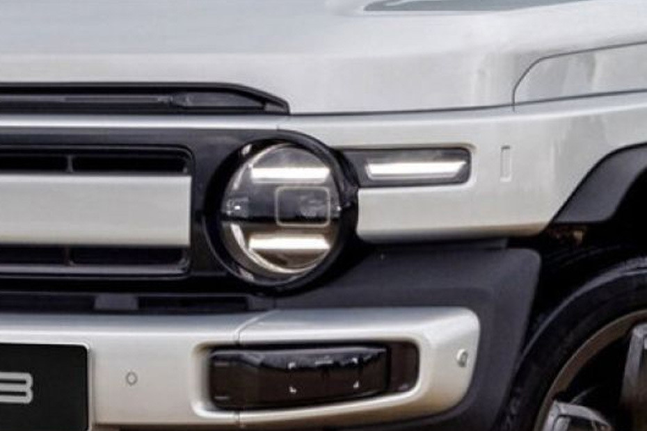 V23 Headlight