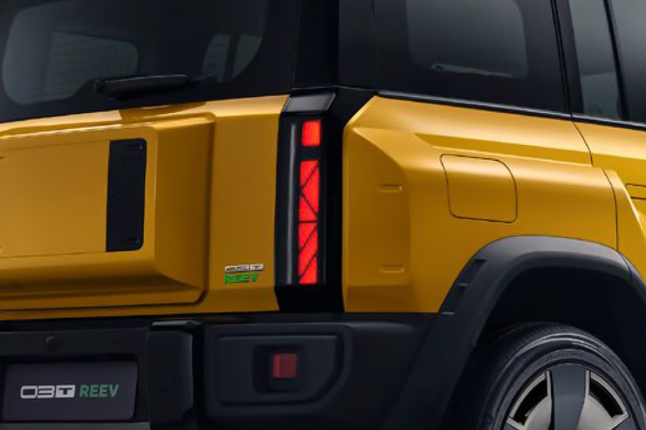 03T Tail light