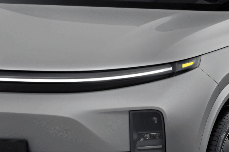 L7 Headlight