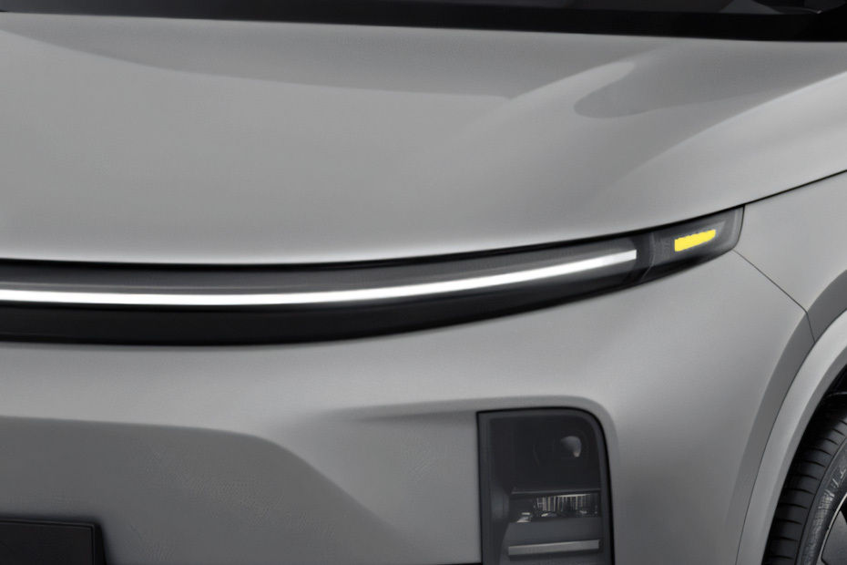 L7 Headlight