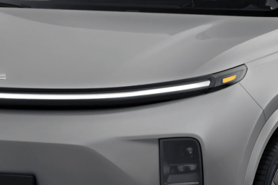 L9 Headlight
