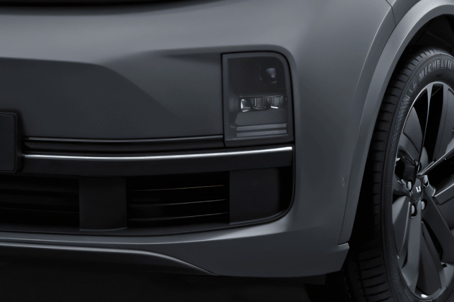 L8 Front Fog Lamp