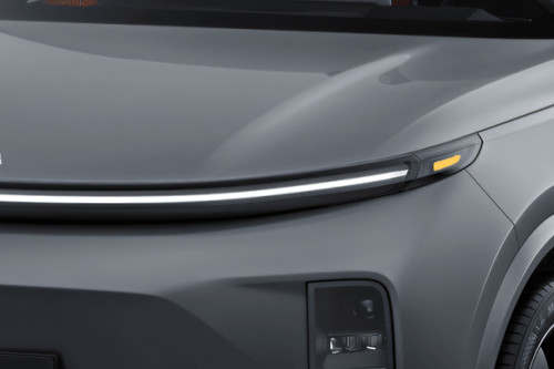 L8 Headlight