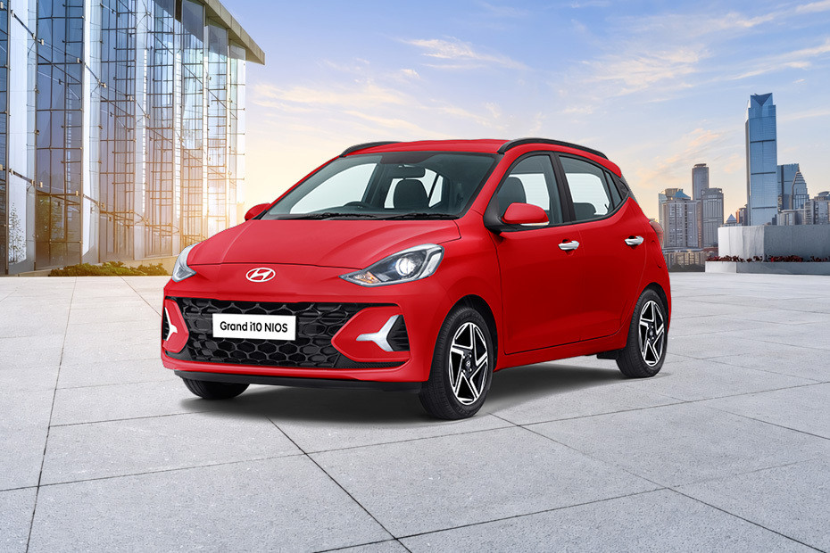 Grand i10 Front angle low view