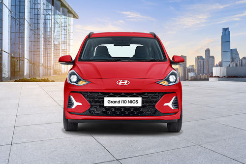 Full Front View of Grand i10