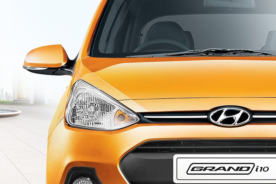 Grand i10 5DR Headlight
