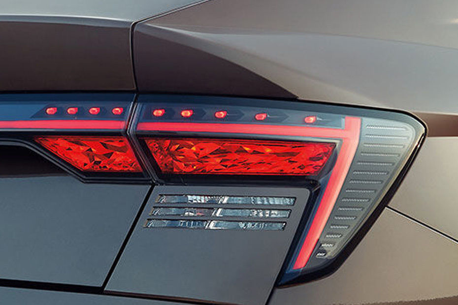 Accent Tail light