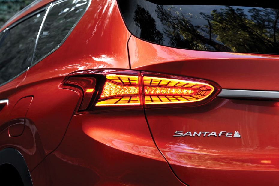 Santa Fe (2022-2023) Tail light