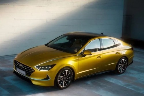 Hyundai Sonata (2021-2023) Front Side View