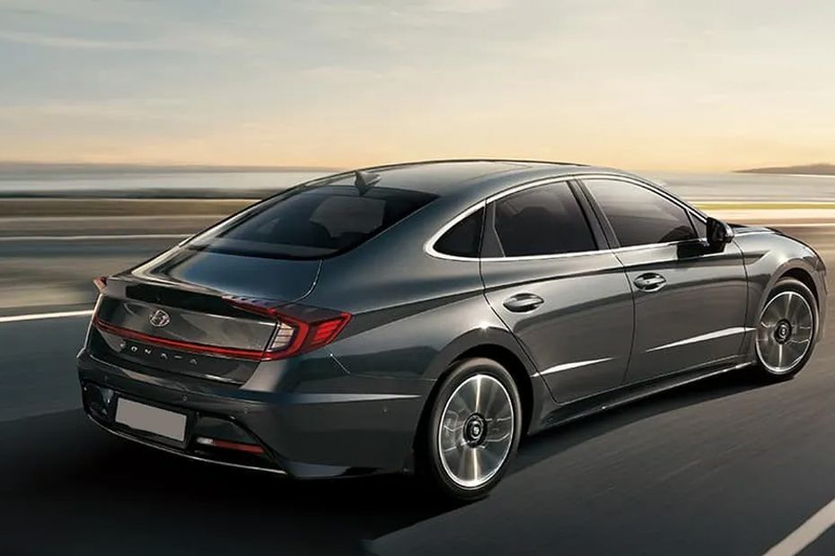 Sonata (2021-2023) Rear angle view