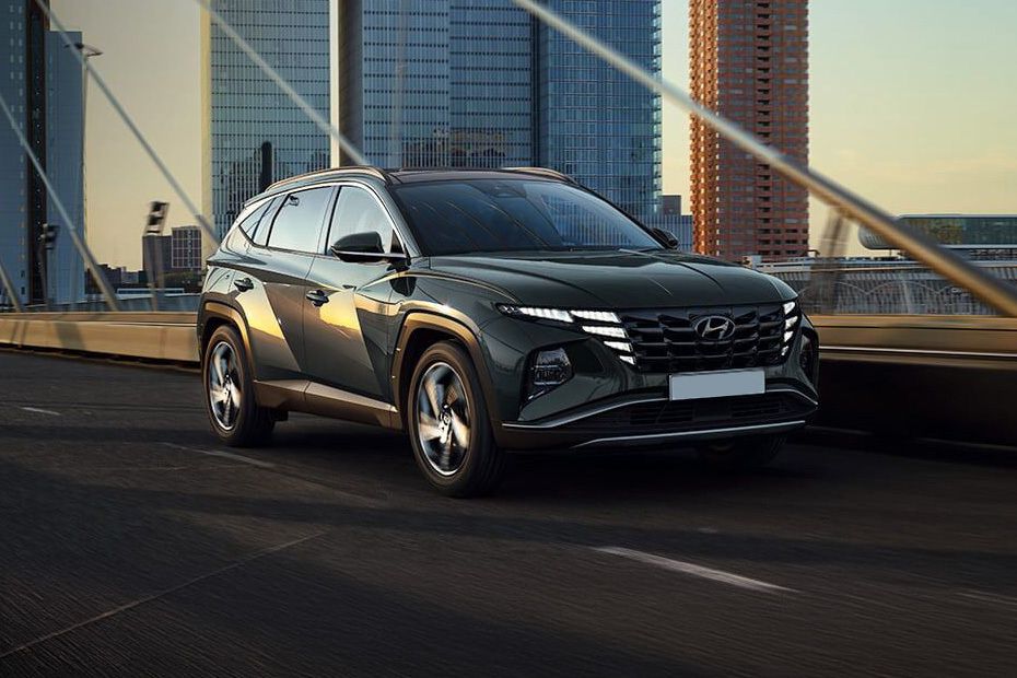 Hyundai Tucson (2022-2024) Front Medium View