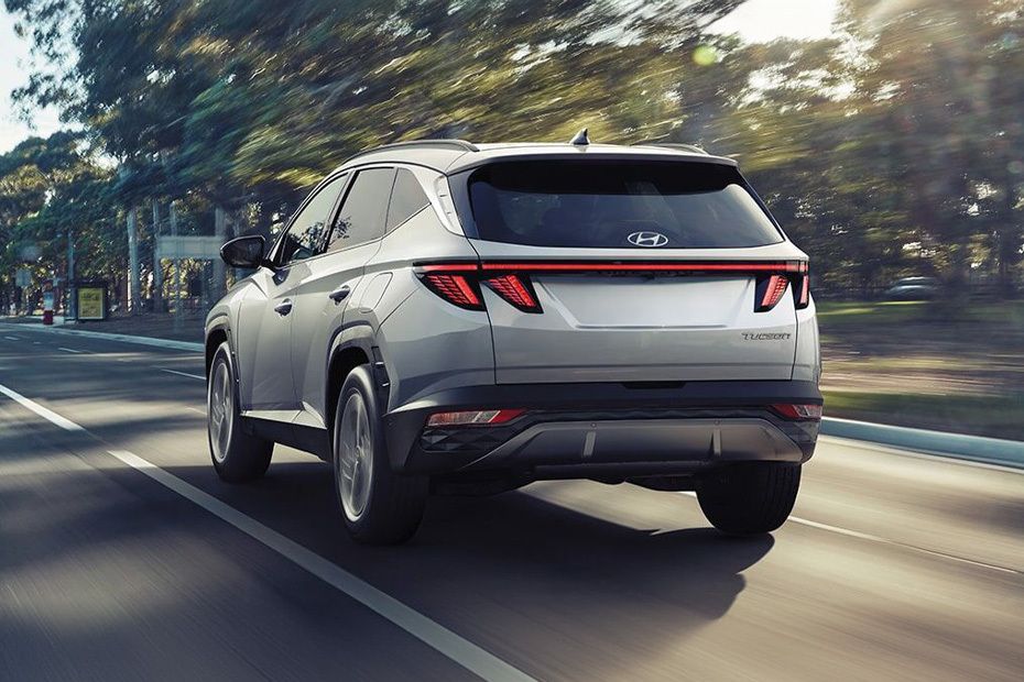 Rear Medium View of Hyundai Tucson (2022-2024)