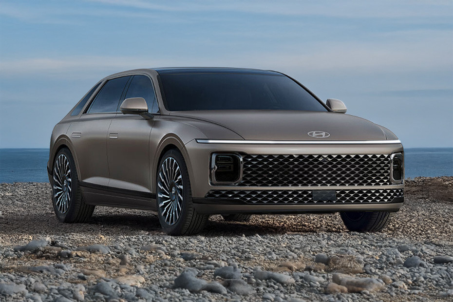 Hyundai Azera Front Medium View