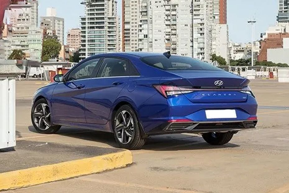 Rear Medium View of Hyundai Elantra (2021-2024)