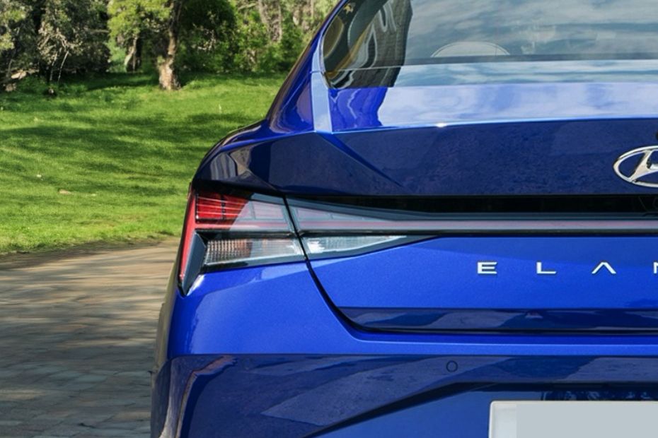 Elantra (2021-2024) Tail light