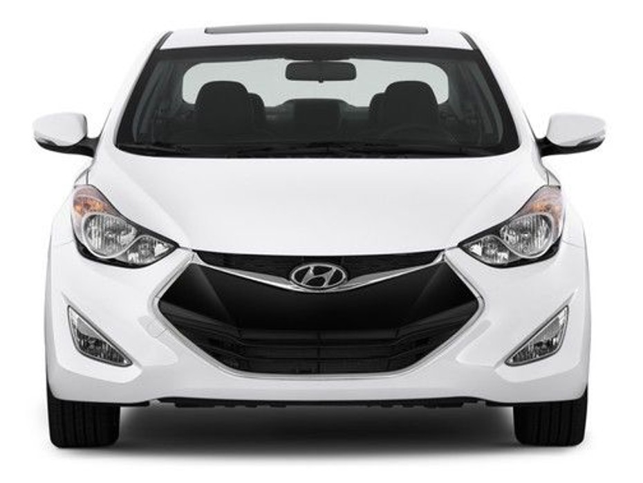 Full Front View of Elantra Coupe