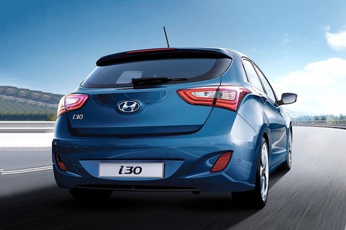 i30 Rear angle view