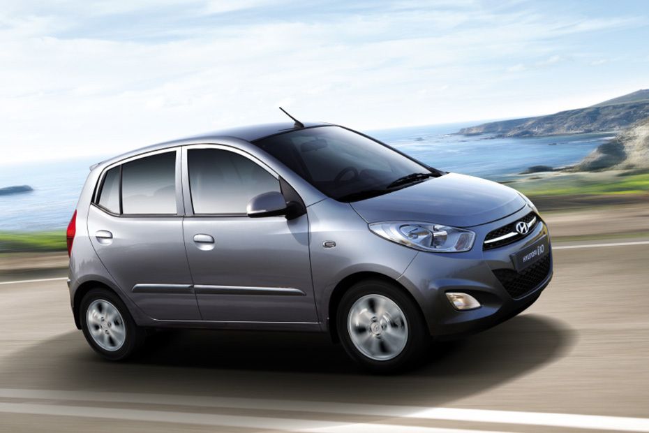 Hyundai i10 Front Cross Side View