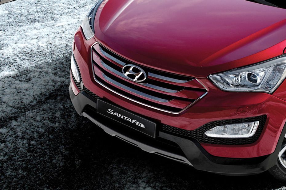 Santa Fe (2012-2021) Grille View