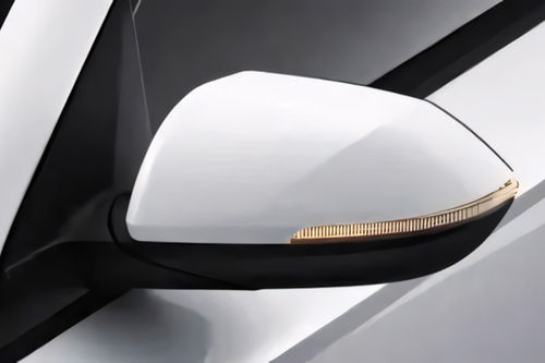 Hyundai Kona Drivers Side Mirror Front Angle