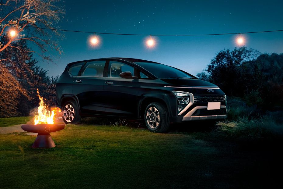 Hyundai Stargazer	 Front Medium View