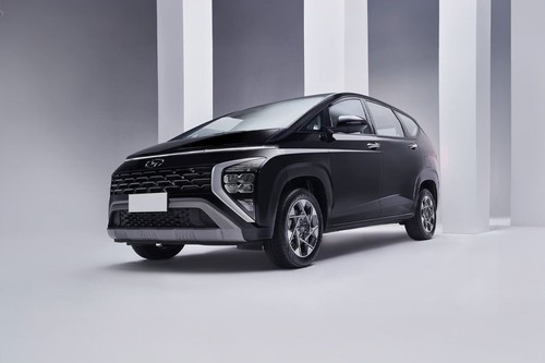 Hyundai Stargazer	 Front Side View
