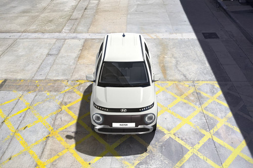 Full Front View of Inster